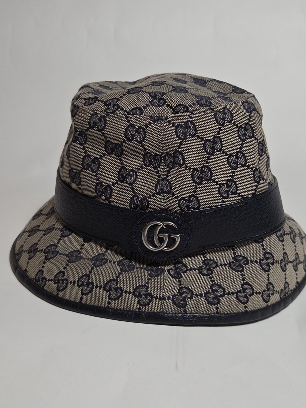 Gucci GG Canvas Bucket Hat with Leather Band